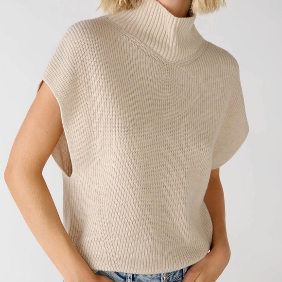 🌺Host Pick!🌺 OUI Boxy Cap sleeve Ribbed knit Cream/Oatmeal Wool blend Size 12 - Picture 1 of 14